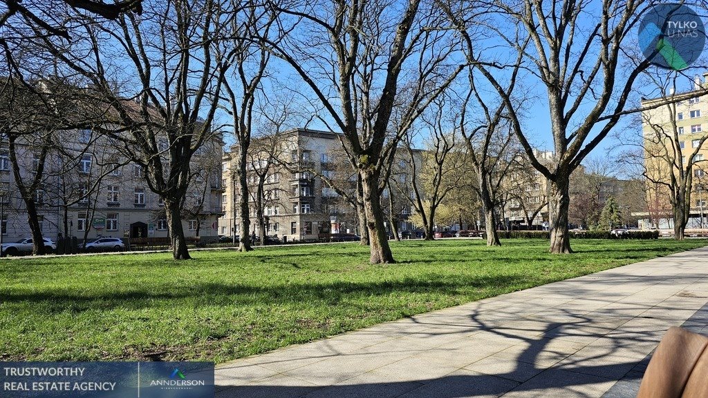 Lokal użytkowy na sprzedaż Kraków, Krowodrza  896m2 Foto 1