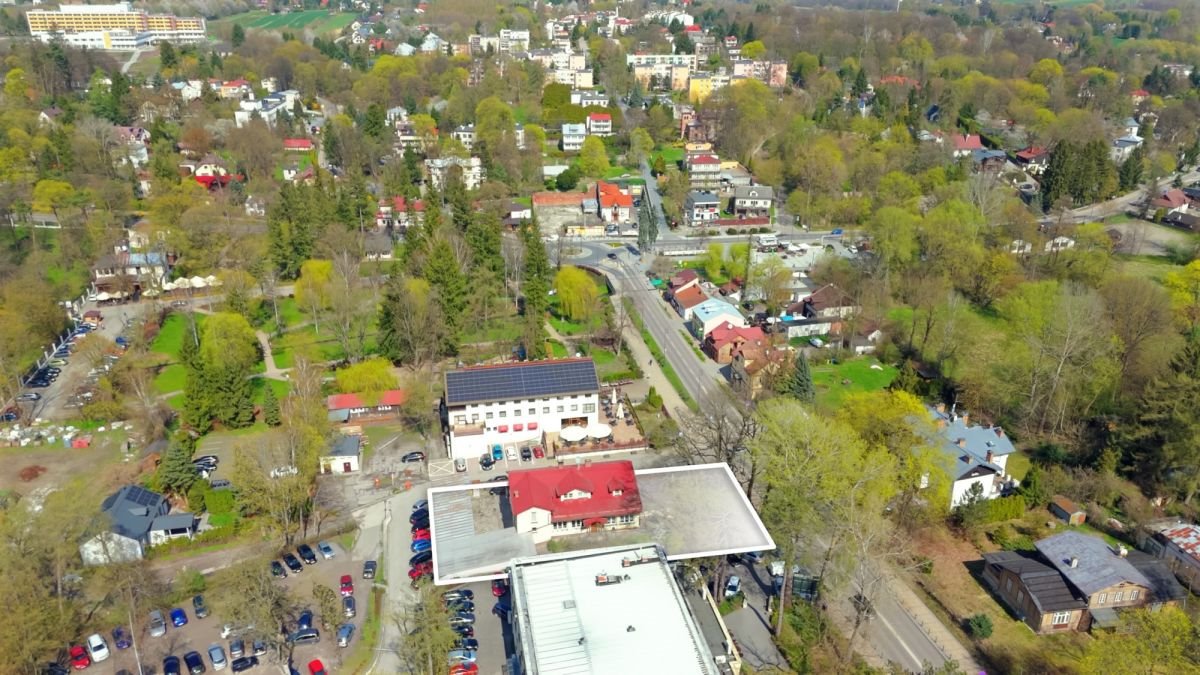 Lokal użytkowy na sprzedaż Nałęczów, 1-go Maja  1 419m2 Foto 1