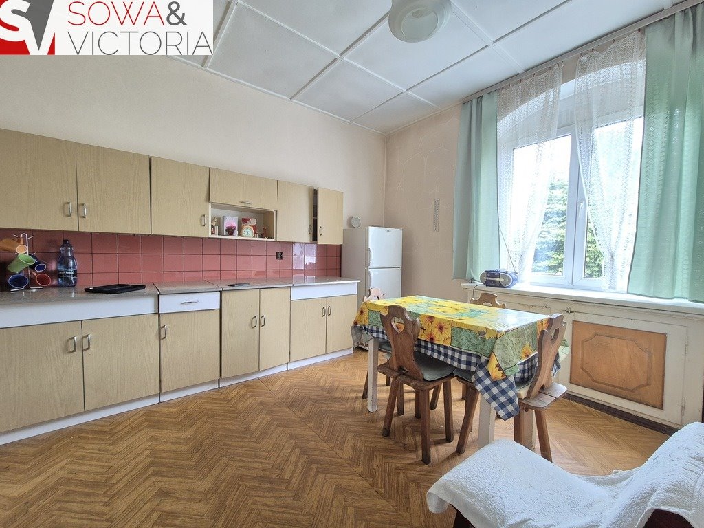 Przytulne 40 m² do remontu, ogródek, piwnica, blisko PKP Wałbrzych, Podgórze  40m2 Foto 1