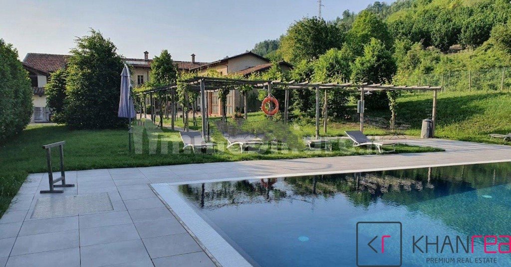 Urokliwy dom wiejski z ogrodem i historycznym charakterem Włochy, Monchiero  1 096m2 Foto 1