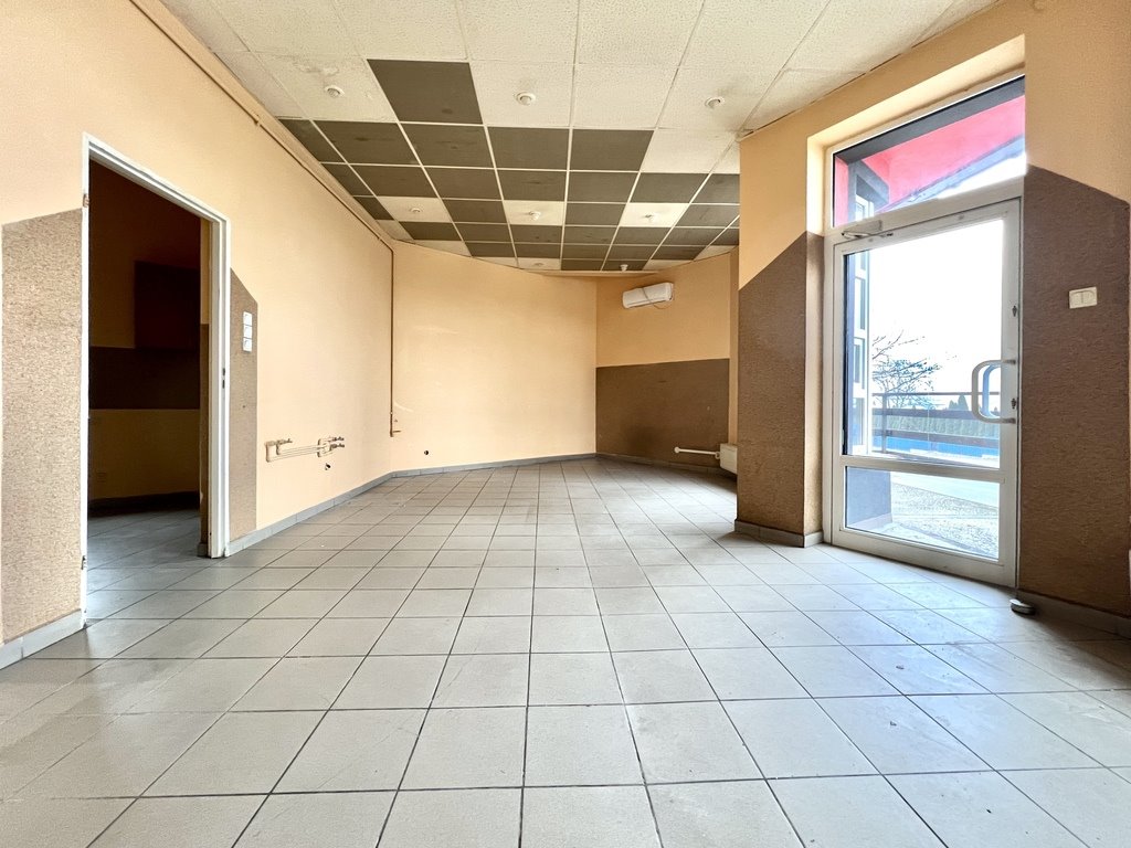 Lokal użytkowy na sprzedaż Ciechanów  81m2 Foto 2