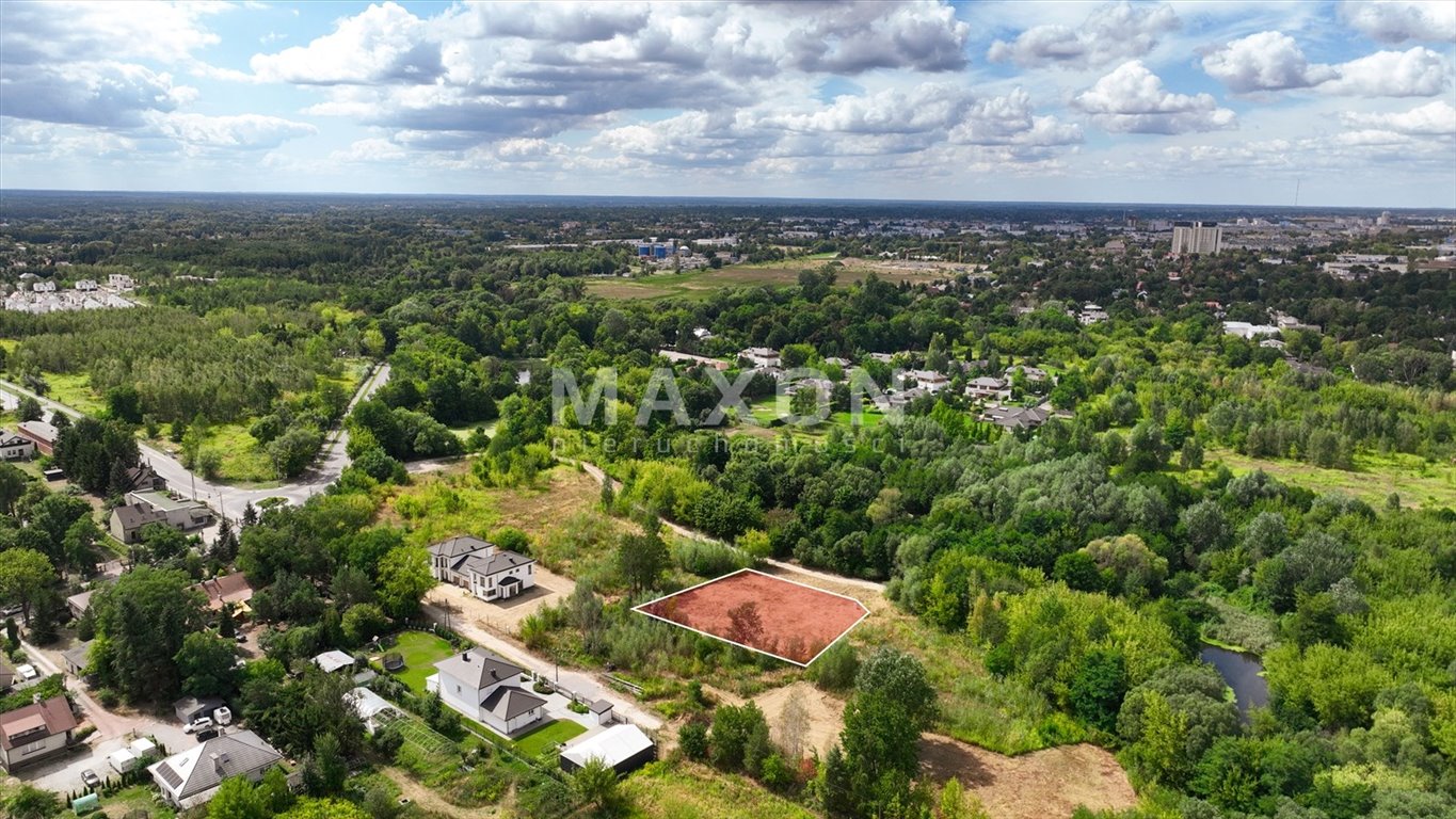 Działka budowlana na sprzedaż Chylice  1 503m2 Foto 1