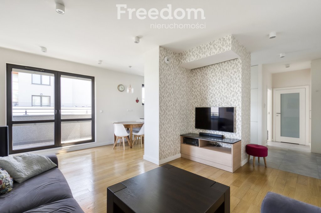 Zapraszam do nowoczesnego 3-pokojowego apartamentu z balkonem i miejscem parkingowym Warszawa, Wola, Jana Kazimierza  73m2 Foto 1