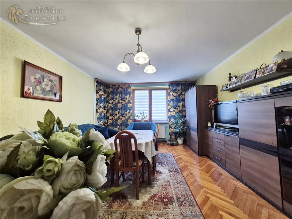 Przestronne 2 pokoje z dużą loggią i potencjałem aranżacyjnym Bytom, Szombierki  61m2 Foto 1
