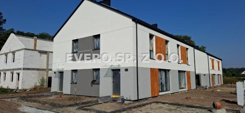 Segmenty przy lesie w Krzeczynie, 65,89 m2, ogród i parking Krzeczyn, Krzeczyn - segementy tuż przy lesie  66m2 Foto 1