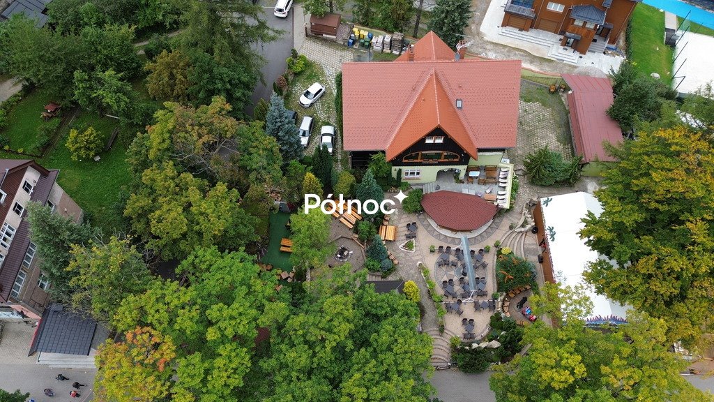 Pensjonat w Karpaczu z 16 pokojami, ogród i grill pub Karpacz, Konstytucji 3 Maja  680m2 Foto 1
