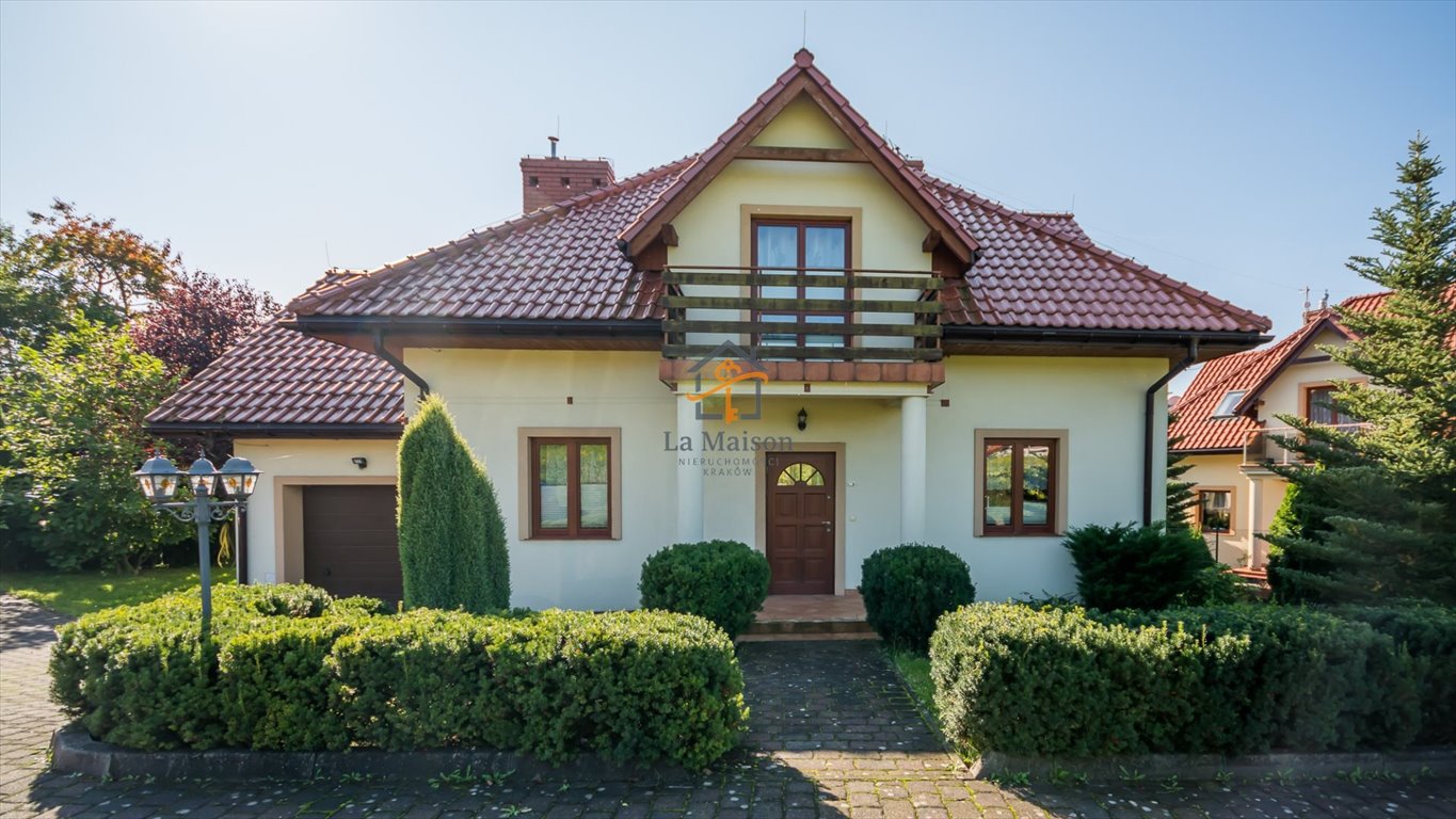Luksusowy dom 200 m² z dużym ogrodem, premium wykończenie Ujazd  200m2 Foto 1