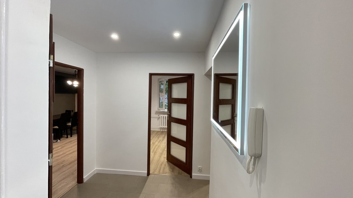 Mieszkanie trzypokojowe na sprzedaż Kraków, Okólna 13  47m2 Foto 1