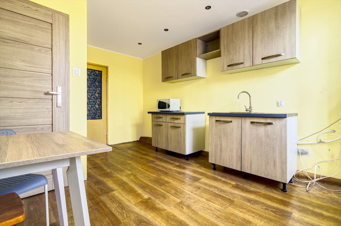 Dwupoziomowe 5-pok. mieszkanie do remontu, potencjał na dwa apartamenty Ruda Śląska, Chebzie, Węglowa  120m2 Foto 1