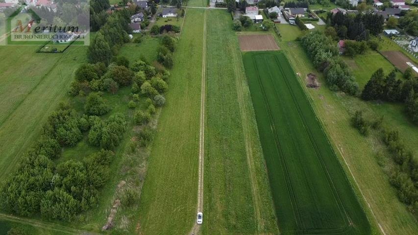 Działki w Krosnie z dostępem do drogi asfaltowej i mediami Krosno, Krosno  1 000m2 Foto 1