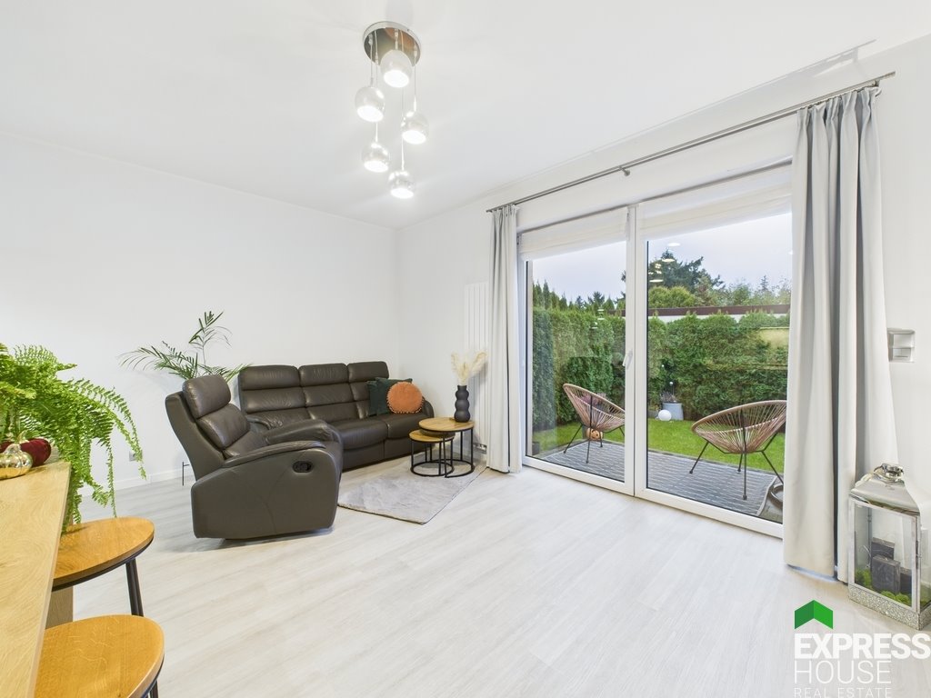 Komfortowy bliźniak z garażem i ogrodem, gotowy do wprowadzenia Plewiska, Podgórna  77m2 Foto 1