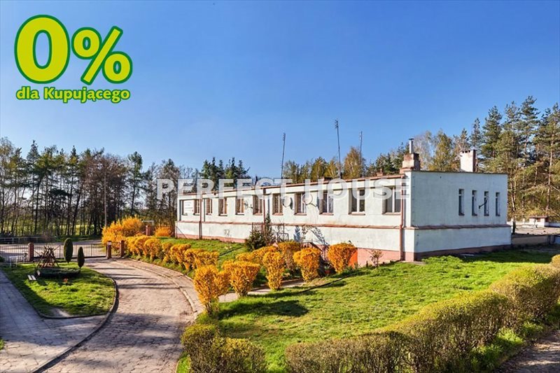 Do sprzedania przestronny obiekt komercyjny z biurami i magazynami Strzelce  1 953m2 Foto 1