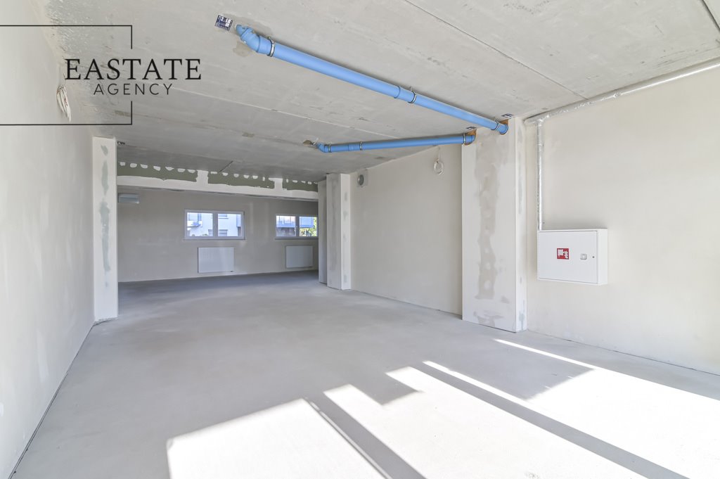 Lokal użytkowy 88 m² w Gdyni, witryna i parking - polecam! Gdynia, Chwarzno-Wiczlino, Władysława Wagnera  88m2 Foto 1
