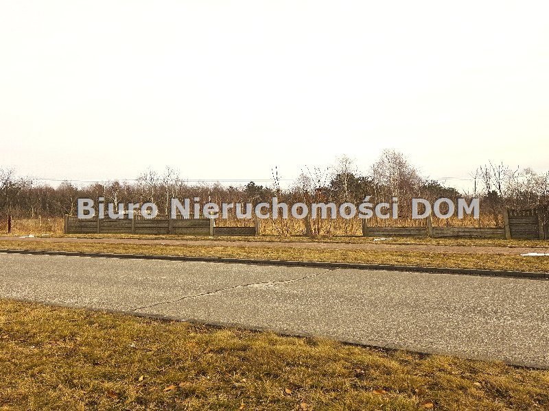 Działka budowlana 1463 m² w Lisińcu - szeroki front! Częstochowa, Lisiniec  1 463m2 Foto 1