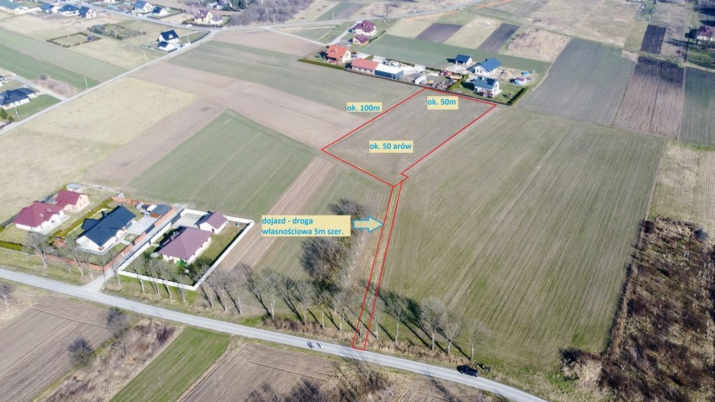 Na sprzedaż działka 50 a z mediami i zabudową w Świlczy Świlcza  5 000m2 Foto 1