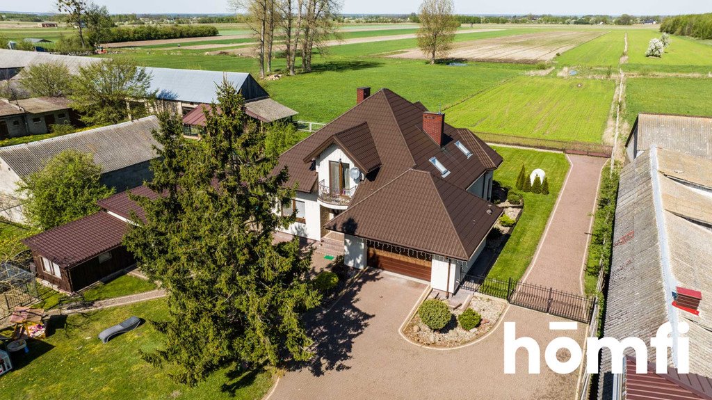 Przestronny dom z basenem i dużą działką w Kozinkach Kozinki  200m2 Foto 1