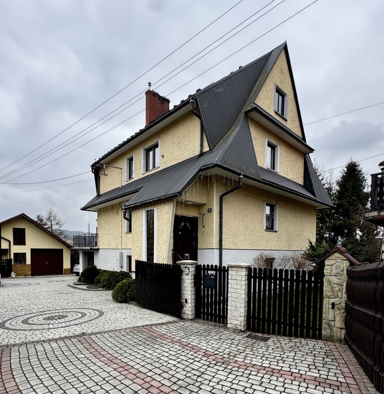 Dom na sprzedaż Skawa  280m2 Foto 1