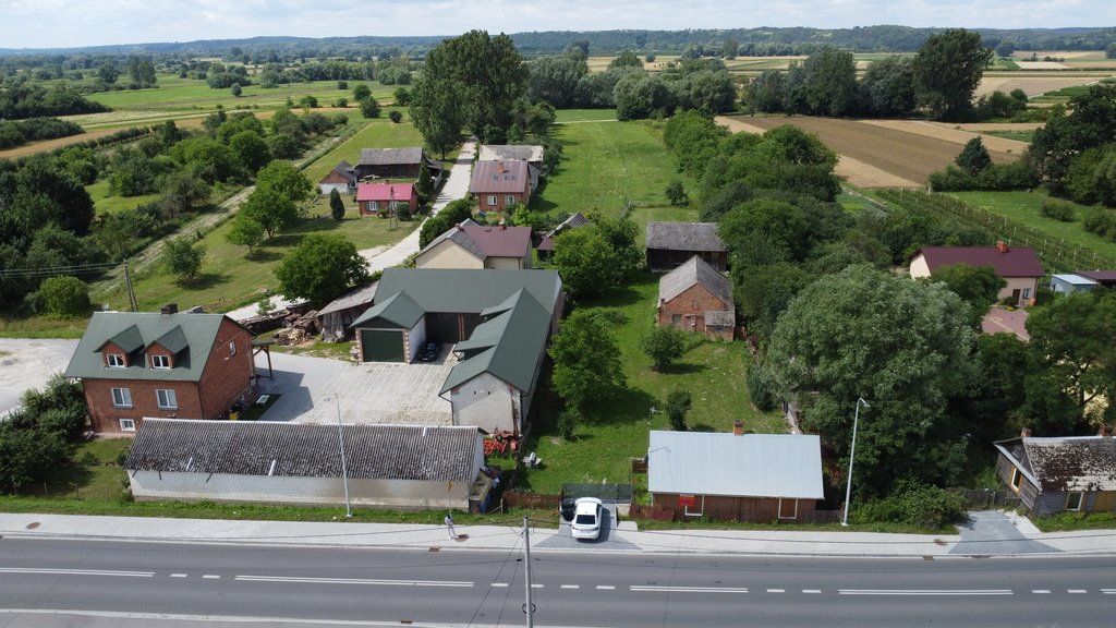 Urokliwy dom drewniany z budynkami gospodarczymi na 0,5 ha Świeciechów Duży  60m2 Foto 1