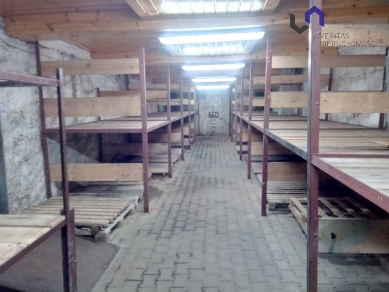 Polecam magazyn 160 m² z regałami, bramą elektryczną i ochroną Katowice, Kostuchna  160m2 Foto 1