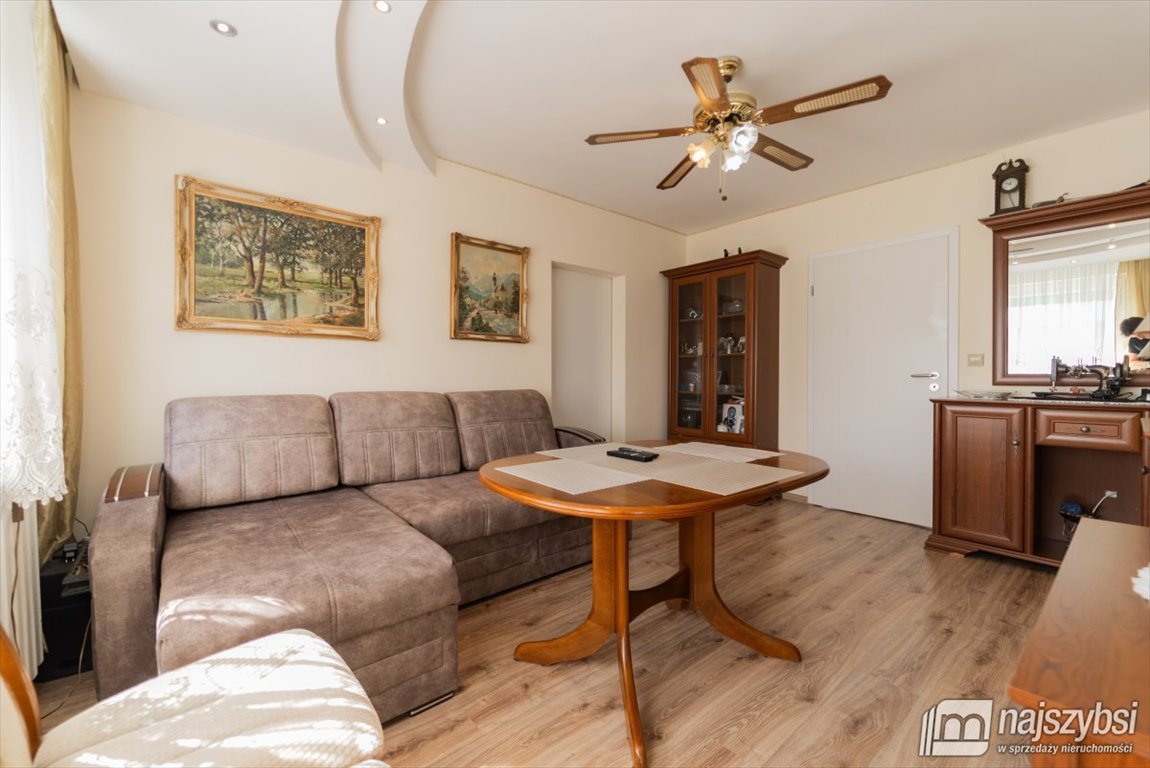 Mieszkanie czteropokojowe  na sprzedaż Łobez, centrum  56m2 Foto 1