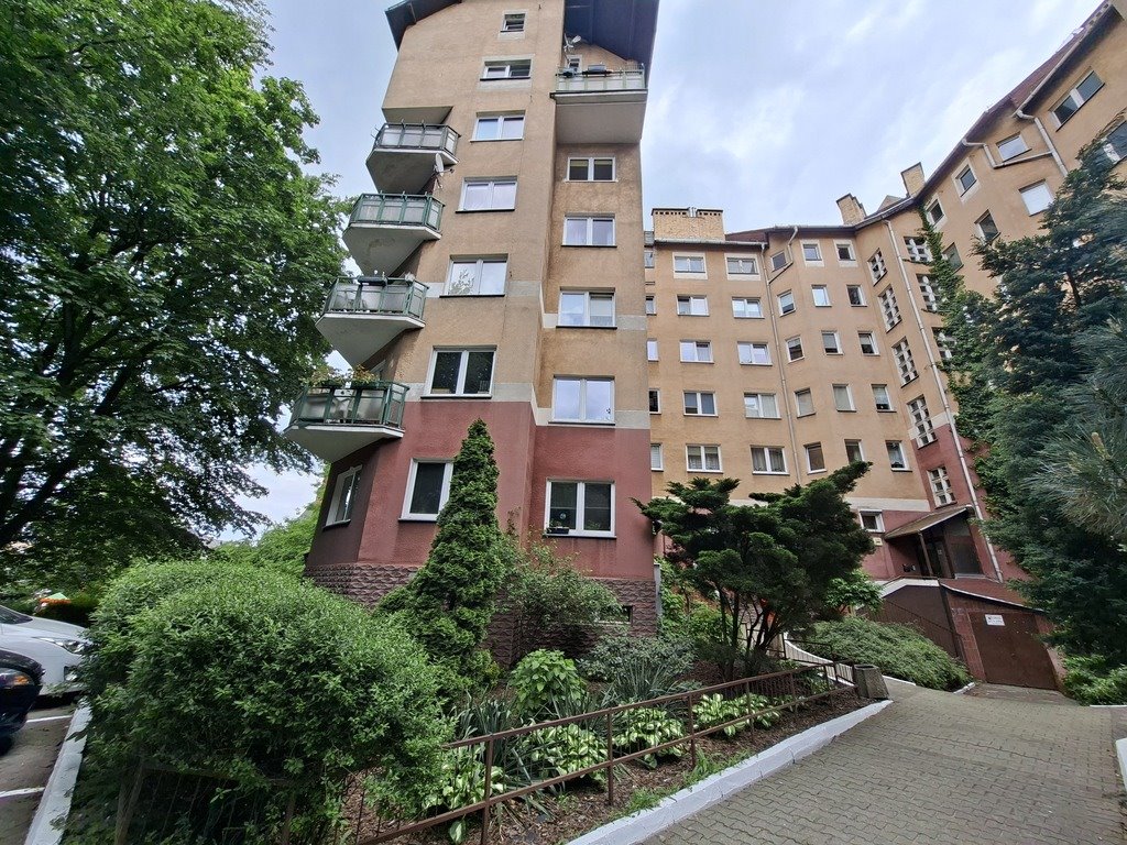 Na sprzedaż wielopoziomowe mieszkanie 77 m² z potencjałem w centrum Szczecina Szczecin, Śródmieście, Jana Chryzostoma Paska  77m2 Foto 1