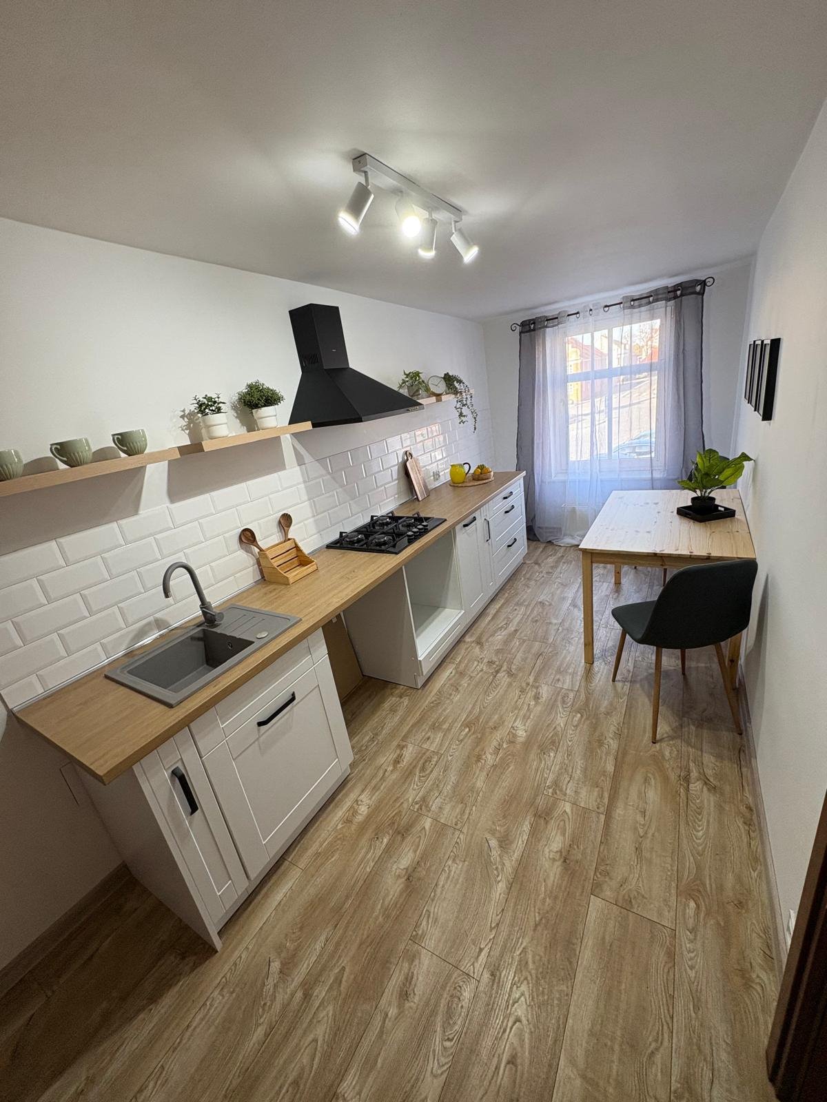 Gotowe 2-pokojowe mieszkanie w kamienicy z 1785 r. - centrum Rydzyna  52m2 Foto 1