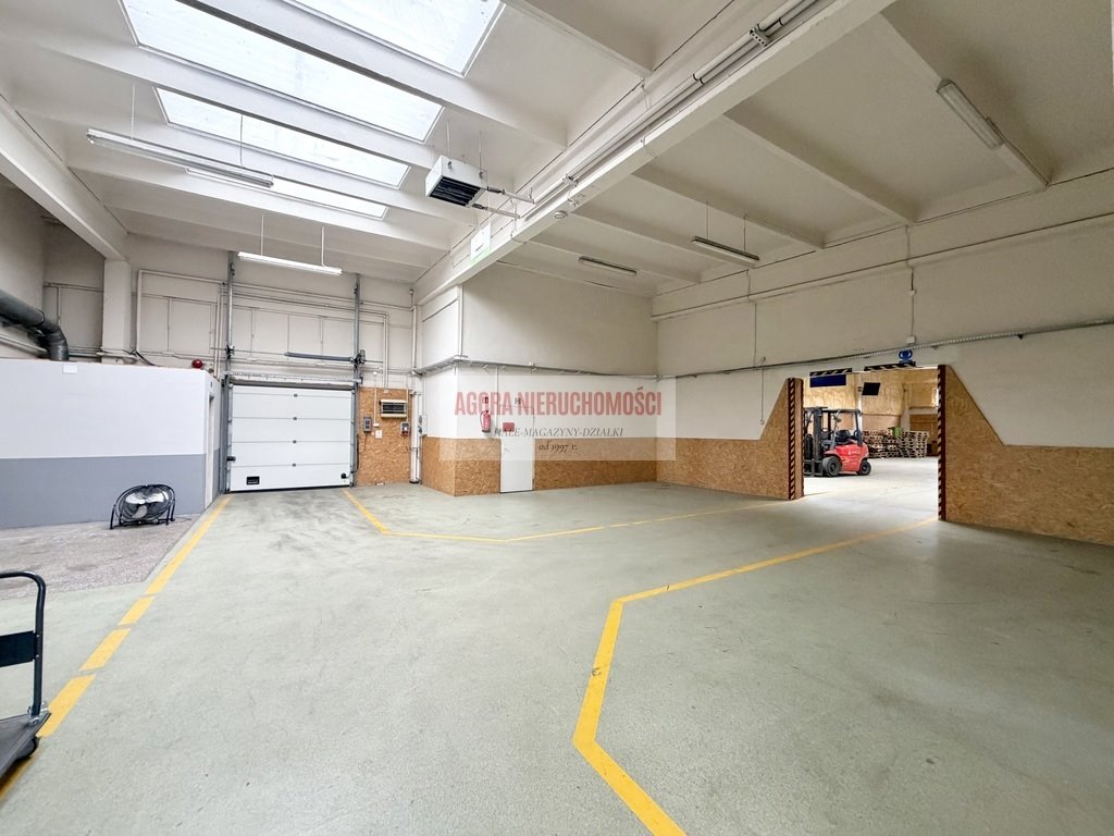 Magazyn 1020 m2 z rampą, biura, monitoring, TIR Kraków, Czyżyny, Czyżyny  1 020m2 Foto 1