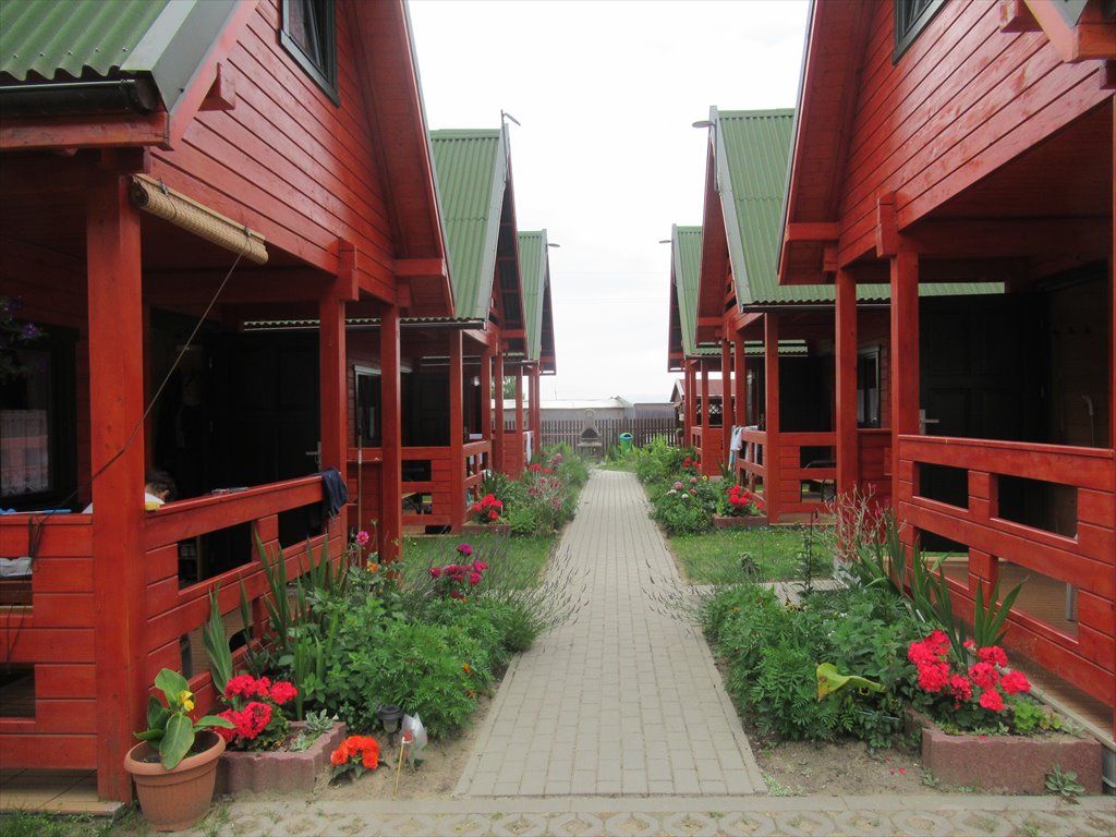 Działka z 6 mini domami rekreacyjnymi, 27 miejsc noclegowych Dębina  133m2 Foto 1