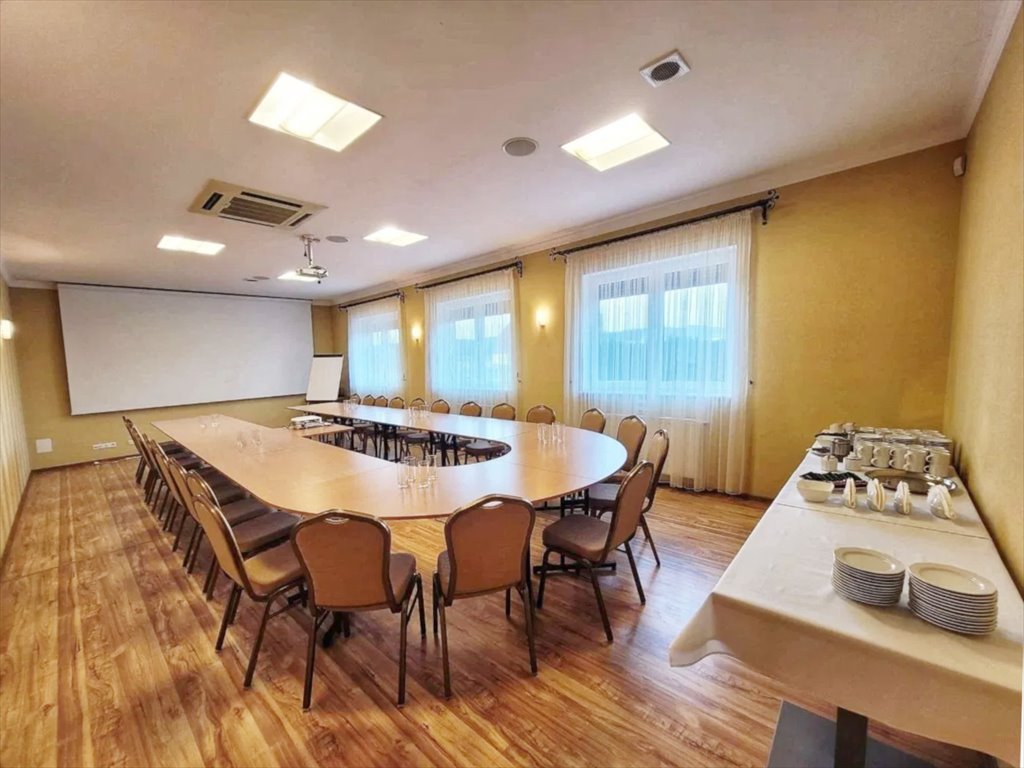 Lokal użytkowy na sprzedaż Międzyrzecz  1 025m2 Foto 8