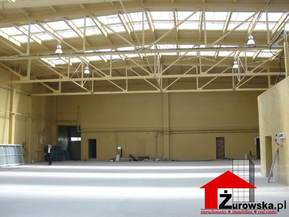 Hala produkcyjno-magazynowa 1000 m², nowoczesna, media polecam Myszków  1 000m2 Foto 1