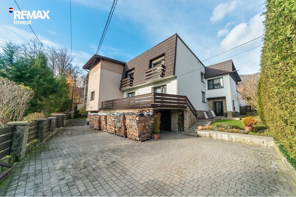 Dom z widokiem na góry - 9 sypialni, garaże, taras Szczyrk, Jeżynowa 6  340m2 Foto 1
