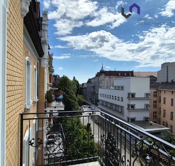 Polecam przestronne 87 m² mieszkanie z dużym balkonem i wysokimi sufitami Gliwice  87m2 Foto 1