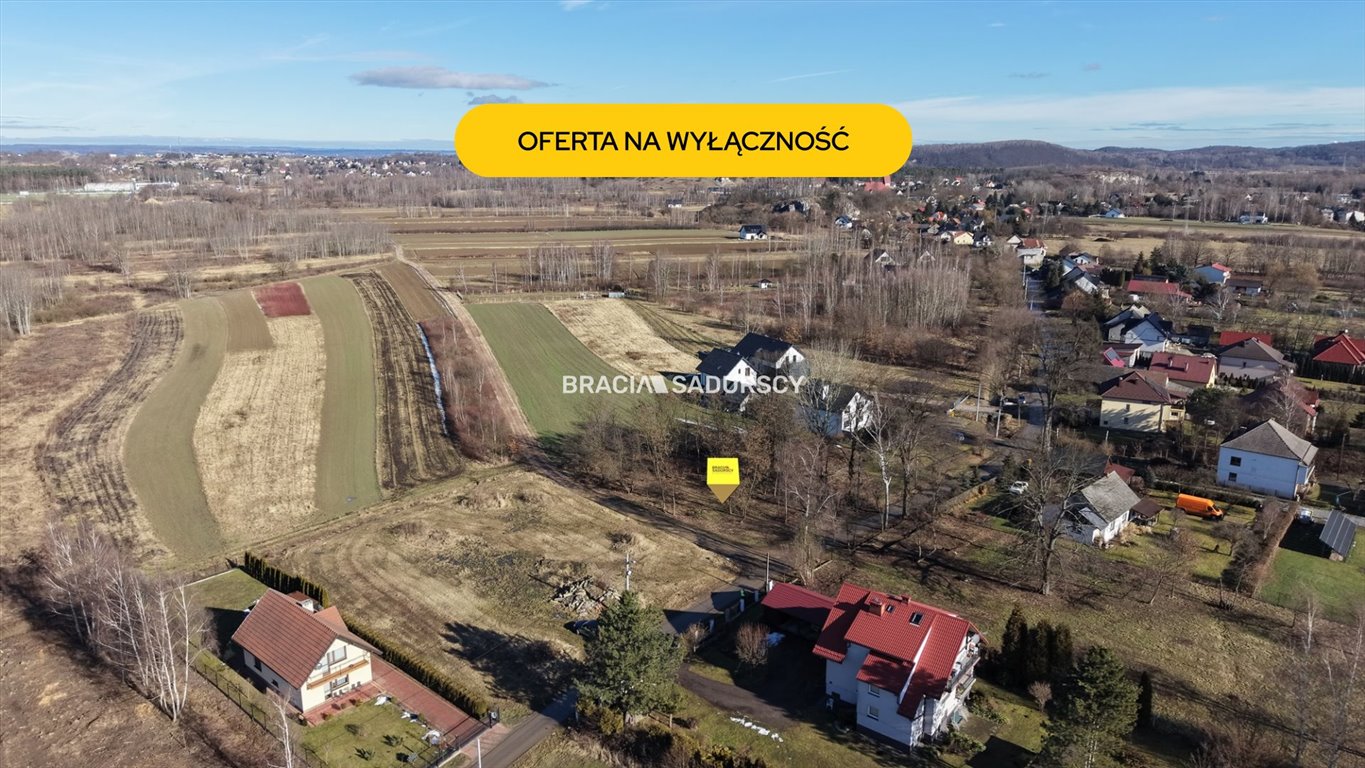 Działka budowlana 9 arów, spokojna okolica, las i pola Jeziorzany  900m2 Foto 1
