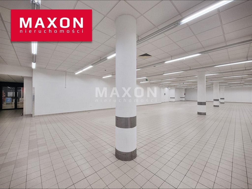 Atrakcyjny lokal usługowy 1527 m² z najmem i parkingiem Białystok, ul. Al. 1000-lecia Państwa Polskiego  1 527m2 Foto 1