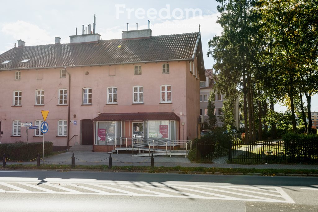 Lokal użytkowy na sprzedaż Ostróda, Stefana Czarnieckiego  72m2 Foto 1