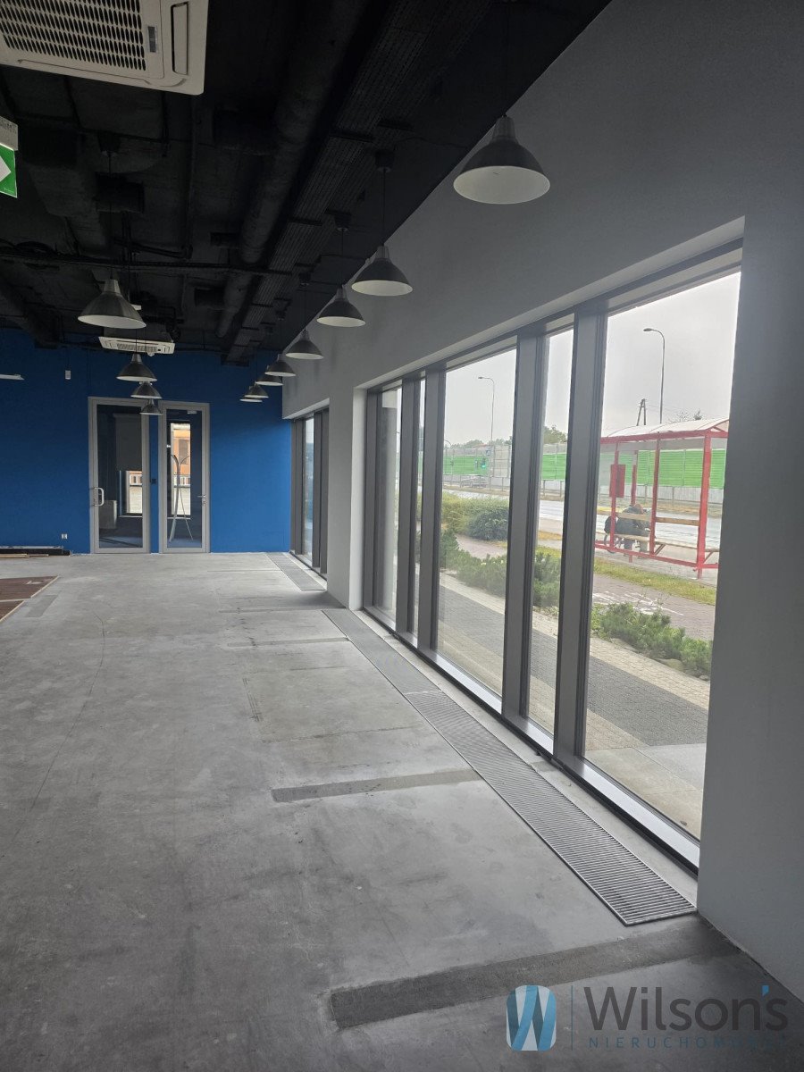 Nowoczesny lokal 208 m² z tarasem i parkingiem zapraszam Warszawa, Włochy, Poleczki  208m2 Foto 1
