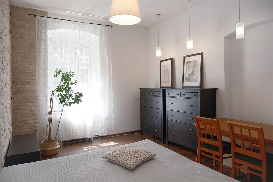 Do sprzedania przestronne 113 m² mieszkanie 5 pokoi z balkonem w Katowicach Katowice, Śródmieście, Henryka Sienkiewicza  113m2 Foto 1