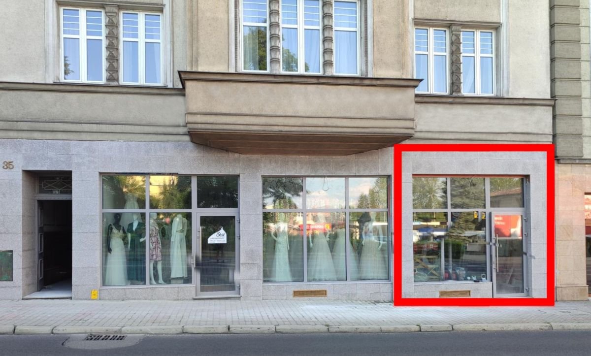 Lokal użytkowy na sprzedaż Bielsko-Biała, 3 Maja  65m2 Foto 1