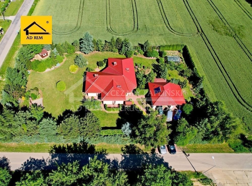 Przestronny dom z ogrodem, tarasem i garażem 46 m² Zemborzyce Podleśne, Zemborzyce Podleśne  270m2 Foto 1