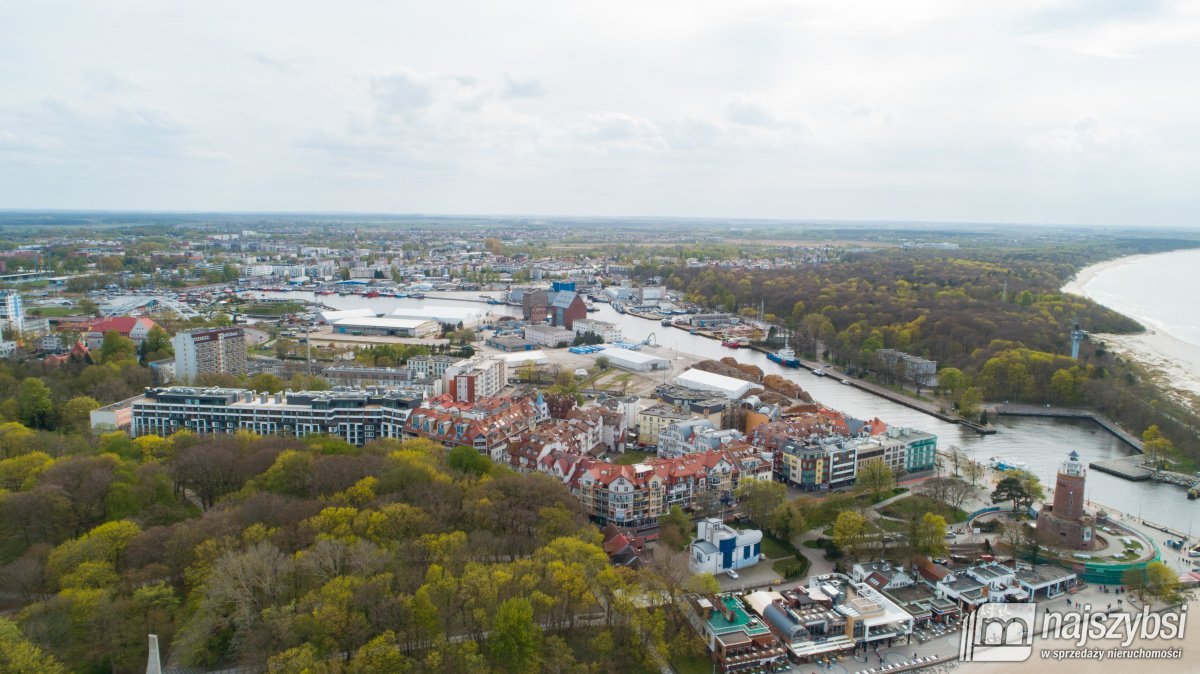 Mieszkanie trzypokojowe na sprzedaż Kołobrzeg, Obrońców Westerplatte  67m2 Foto 2