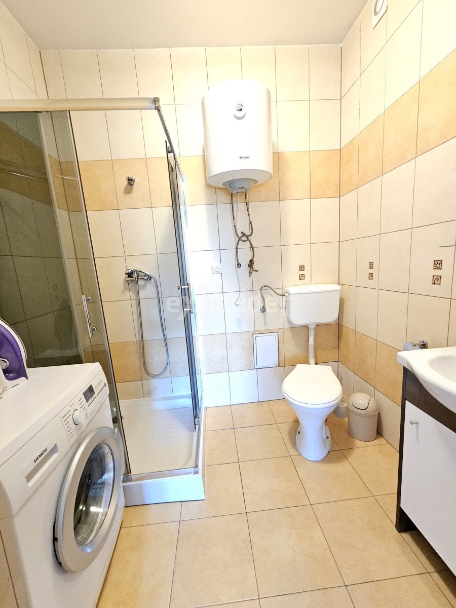 Mieszkanie dwupokojowe na sprzedaż Gąsawa, Półwiejska  42m2 Foto 1