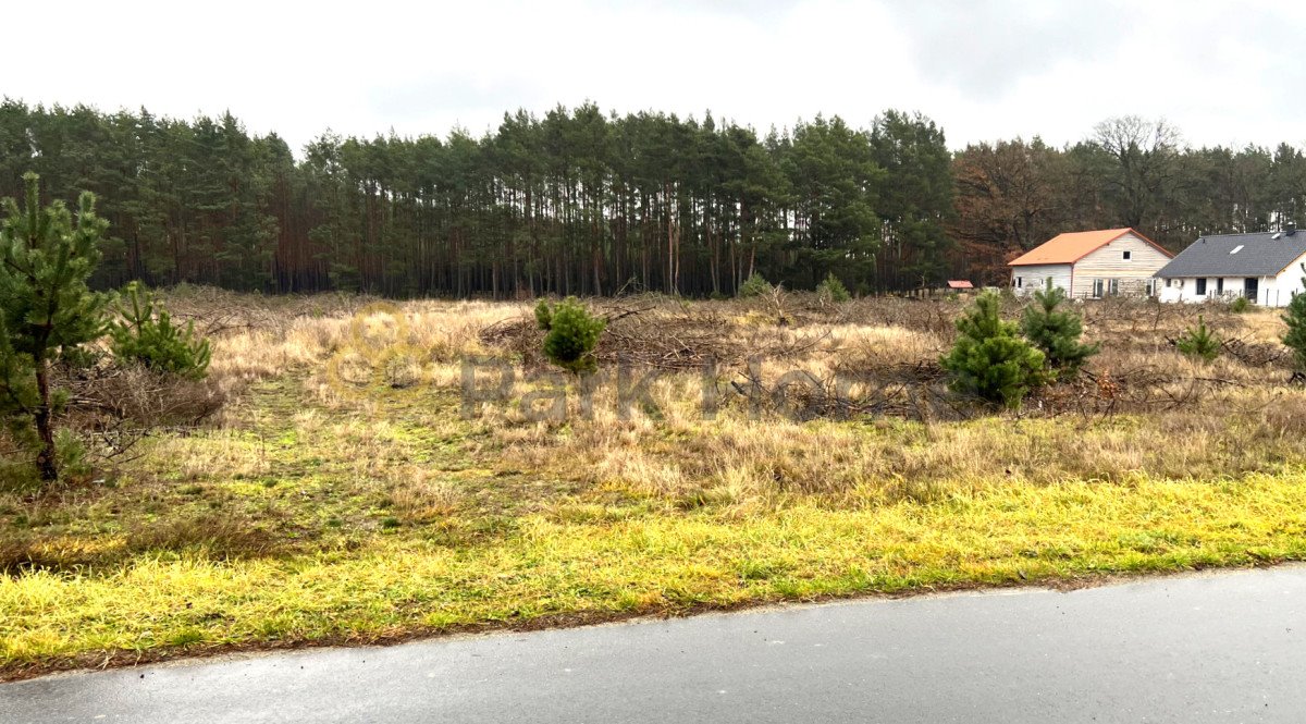 Działka 1099 m² w Stany – las, asfalt, media, blisko natury Stany  1 099m2 Foto 1