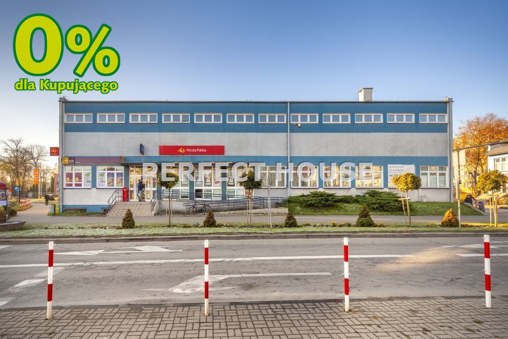 Atrakcyjny lokal biurowy 1832 m² z parkingiem w Sierpcu Sierpc, Płocka  1 833m2 Foto 1