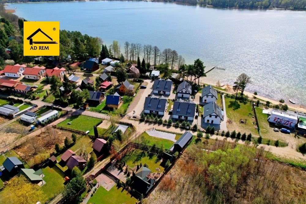 Dom rekreacyjny nad jeziorem Białym z tarasem i widokiem Okuninka, Okuninka ul. Łęgowa  100m2 Foto 1