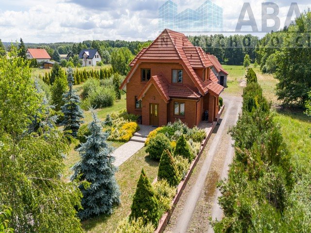 Polecam przestronny dom z 2,69 ha działką, stawami i kominkiem Żychlin, Leśna 40  173m2 Foto 1