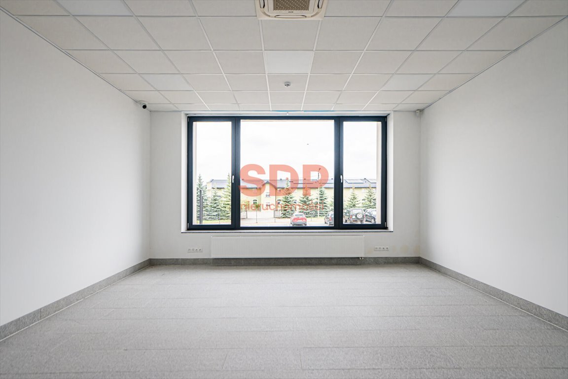 Nowoczesny lokal biurowy 52 m2 w Kuklicach, wysoki standard Kuklice, Wspólna  52m2 Foto 1