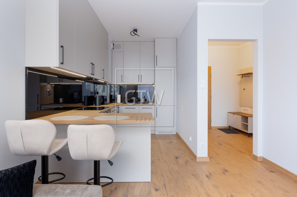 Nowoczesne 39 m² z balkonem, garażem i windą Grójec, Bokserska  39m2 Foto 1