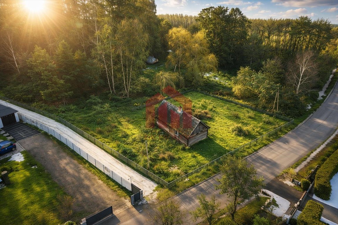 Na sprzedaż działka 0,44 ha z domem, lasem i mediami Boreczek  57m2 Foto 1