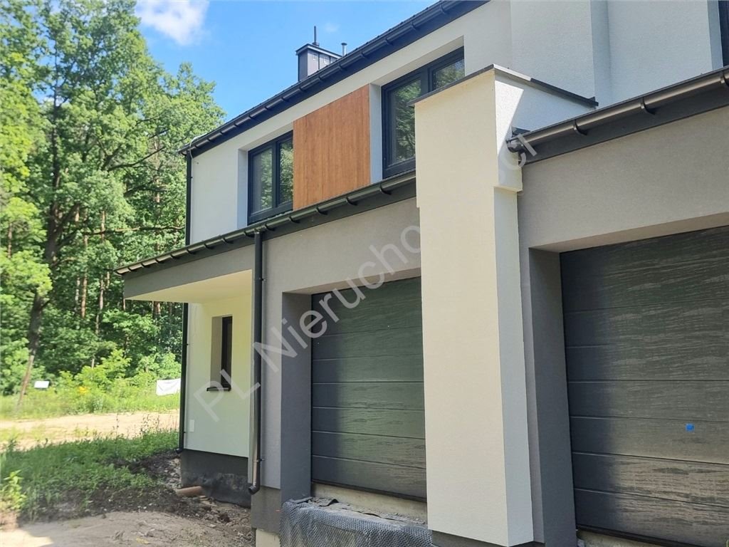 Na sprzedaż przestronny bliźniak 150 m² z ogrodem w Żółwinie: Żółwin