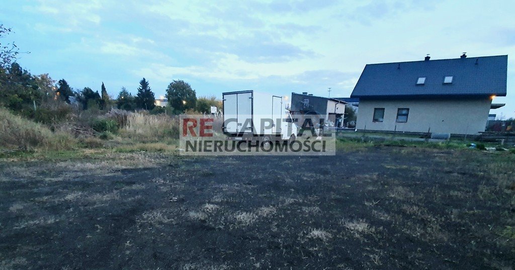 Działka komercyjna na sprzedaż Ożarów Mazowiecki  1 058m2 Foto 1